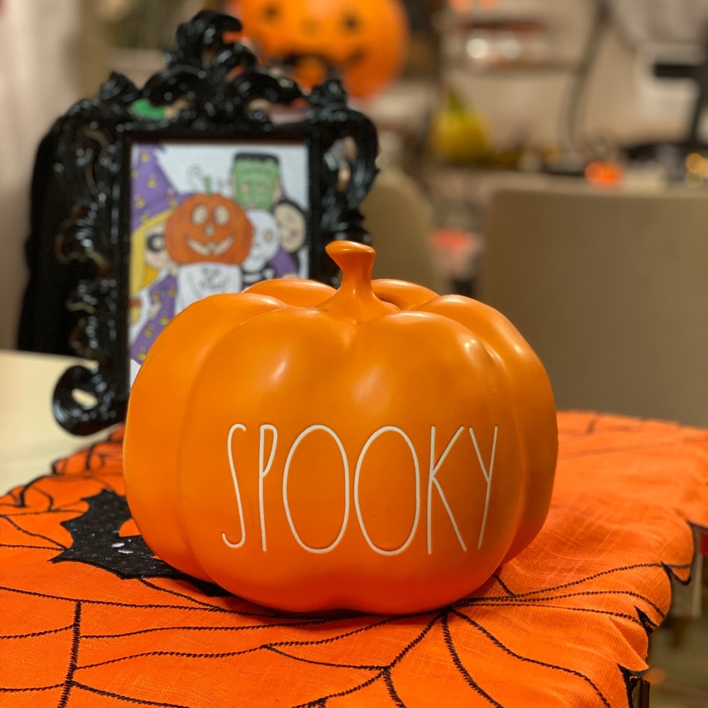 ๐RAE DUNN SPOOKY PUMPKIN ๐ - Picture 1 of 4